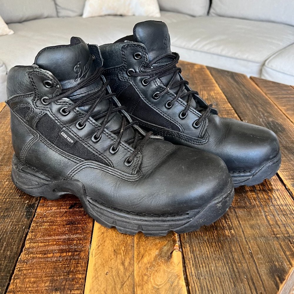 Like new Danner Striker II GTX 4.5" Boots